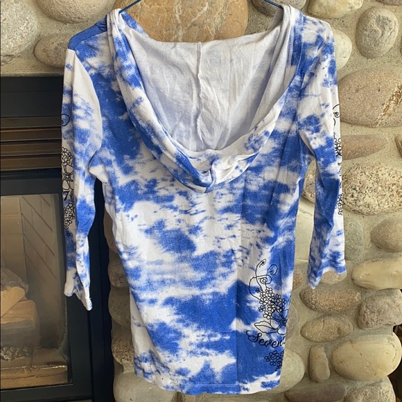 Seven7 3/4 sleeve shirt with hood - Picture 2 of 5